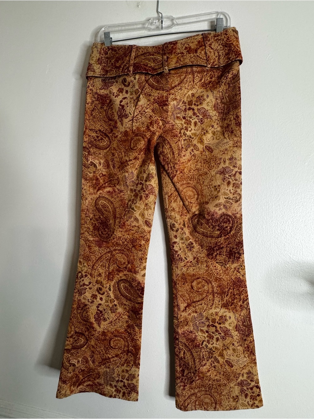 bebe Multi-Tone Paisley Flare Pants - Picture 5 of 9